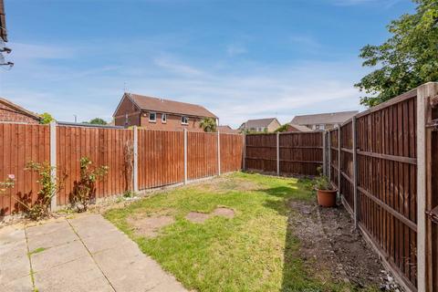 4 bedroom semi-detached house for sale, Adelaide Close, Slough