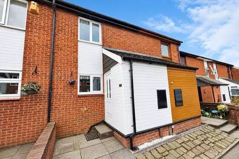 2 bedroom terraced house for sale, Bolton