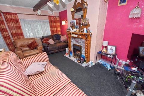 2 bedroom terraced house for sale, Cross Lane, Farnley, Leeds, West Yorkshire