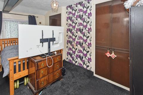 2 bedroom terraced house for sale, Cross Lane, Farnley, Leeds, West Yorkshire