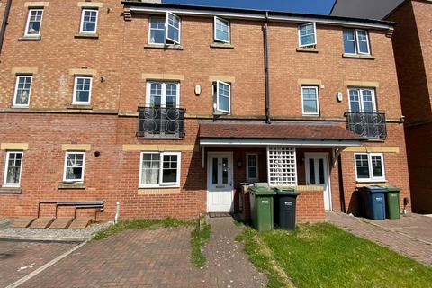 6 bedroom house of multiple occupation for sale, Ovett Gardens, St James Village, Gateshead, Tyne and Wear, NE8 3JH