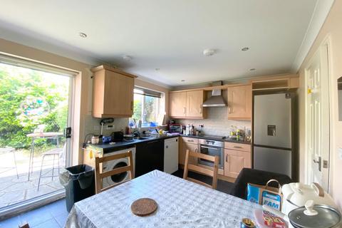 6 bedroom house of multiple occupation for sale, Ovett Gardens, St James Village, Gateshead, Tyne and Wear, NE8 3JH