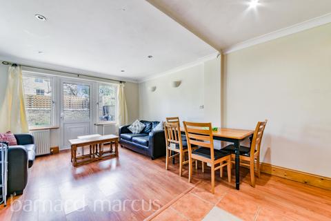 3 bedroom apartment to rent, Tooting Bec Road, LONDON