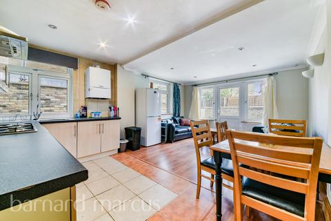 3 bedroom apartment to rent, Tooting Bec Road, LONDON