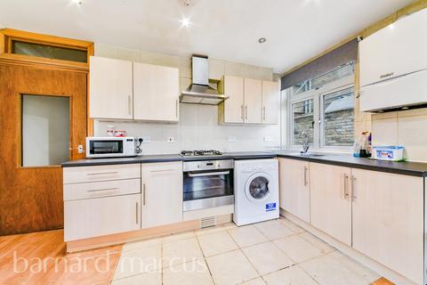 3 bedroom apartment to rent, Tooting Bec Road, LONDON