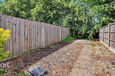 2 bedroom terraced house for sale, Turners Road South, Luton