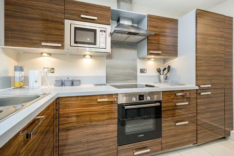 2 bedroom flat for sale, Brooklands Road, Weybridge KT13