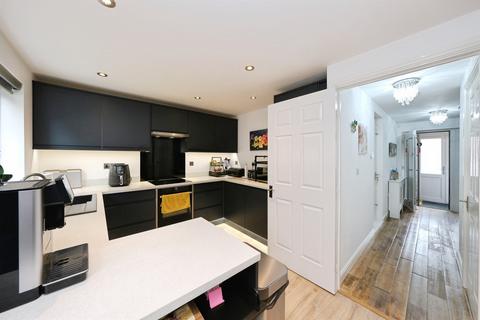 4 bedroom detached house for sale, King George V Avenue, MANSFIELD
