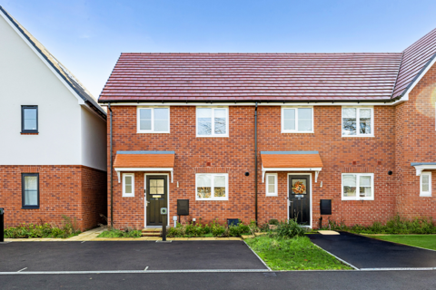 3 bedroom terraced house to rent, Leaf Living at Green Oaks, Quedgeley, GL2