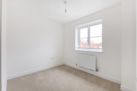 3 bedroom terraced house to rent, Leaf Living at Green Oaks, Quedgeley, GL2