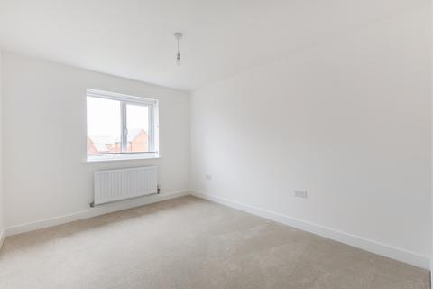 3 bedroom terraced house to rent, Leaf Living at Green Oaks, Quedgeley, GL2