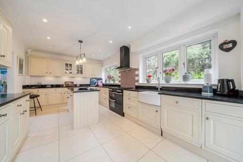 4 bedroom detached house for sale, Chelsfield Hill, Orpington, Kent