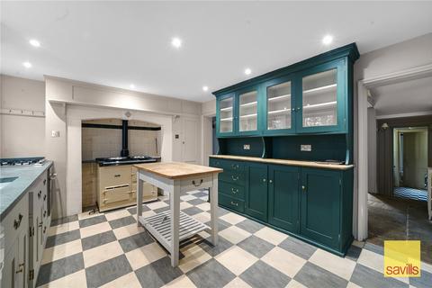 4 bedroom terraced house to rent, Cassland Road, London, E9