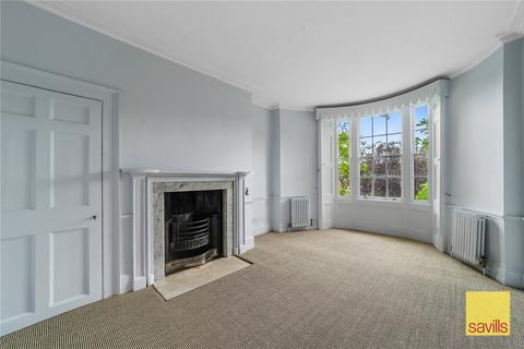 4 bedroom terraced house to rent, Cassland Road, London, E9