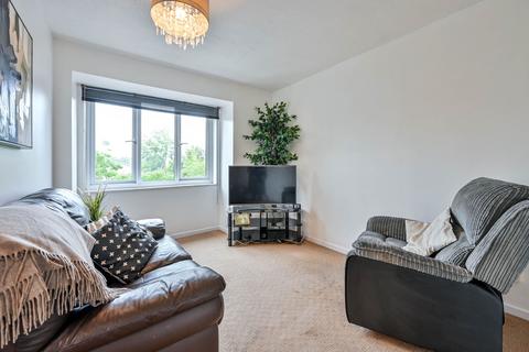 1 bedroom flat for sale, The Rowans, Woking, GU22