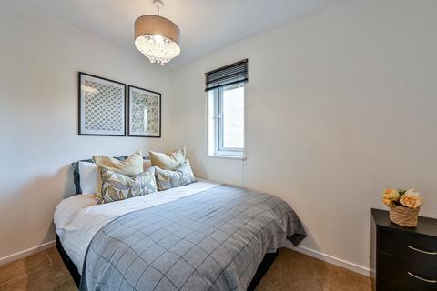 1 bedroom flat for sale, The Rowans, Woking, GU22