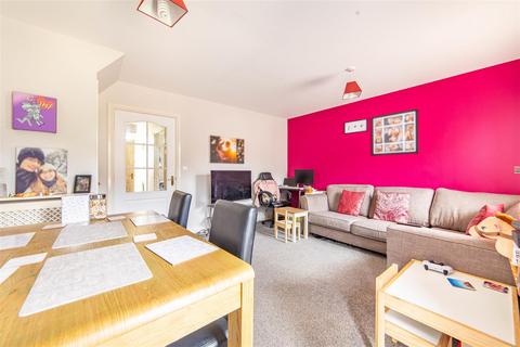 3 bedroom end of terrace house for sale, Monarch Court, Newcastle Upon Tyne, NE12