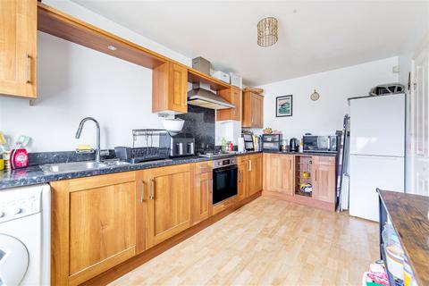 3 bedroom end of terrace house for sale, Monarch Court, Newcastle Upon Tyne, NE12