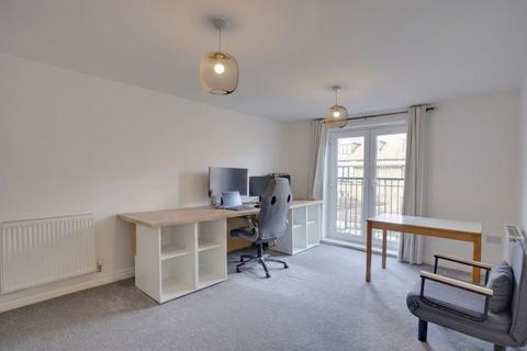 2 bedroom flat for sale, 160 Dobede Way, Soham, Ely, Cambridgeshire CB7 5FN