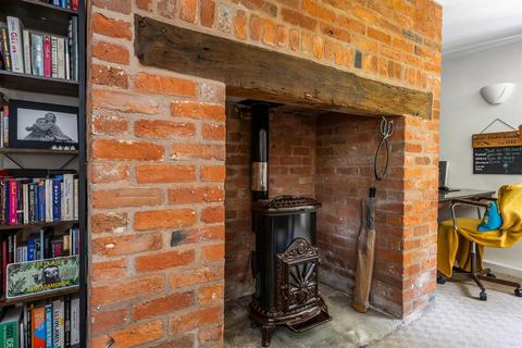 4 bedroom cottage for sale, Icknield Street, Beoley, Redditch