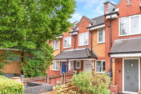 Costons Lane, Greenford