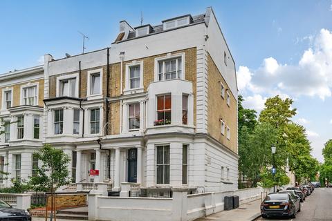 Russell Road, Kensington and Chelsea, London, W14