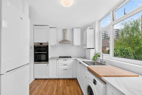 1 bedroom flat for sale, Devonport Road, London