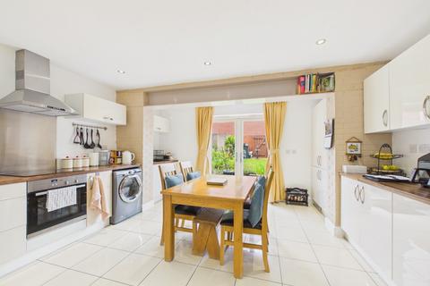 3 bedroom semi-detached house for sale, Black & Amber Way, Hull,  HU4 6BQ