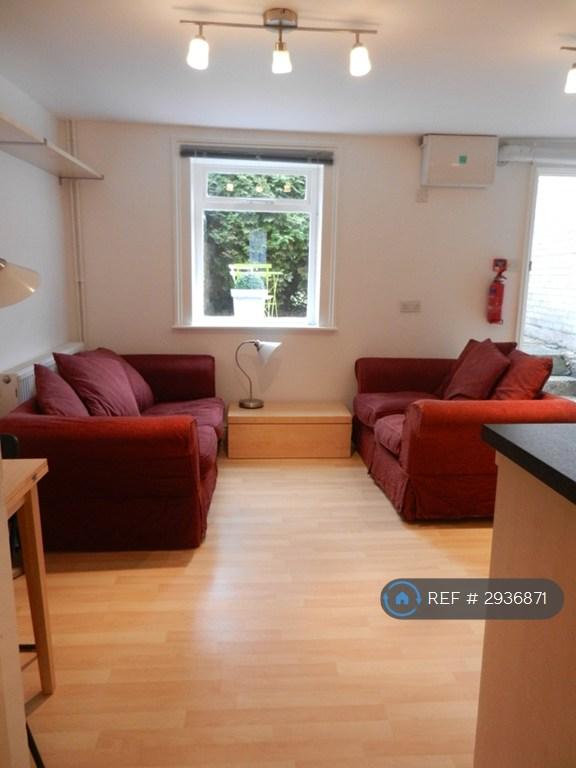 Corona Road, Cambridge, CB4 1 bed flat - £1,250 pcm (£288 pw)