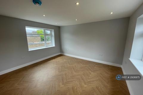 undefined, Halons Road, London, SE9