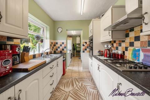 3 bedroom semi-detached house for sale, Beldon Lane, Bradford BD7