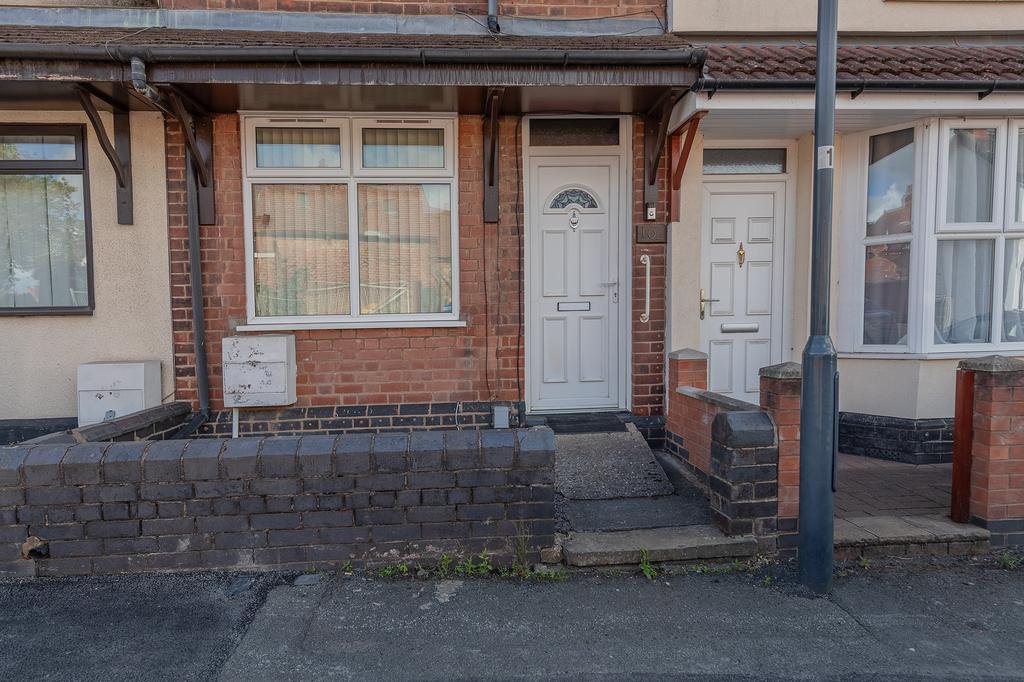 2 bedroom terraced house for sale