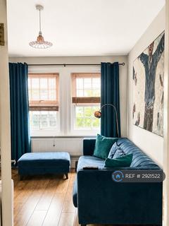 1 bedroom in a flat share to rent, North Harrow, Harrow, HA2