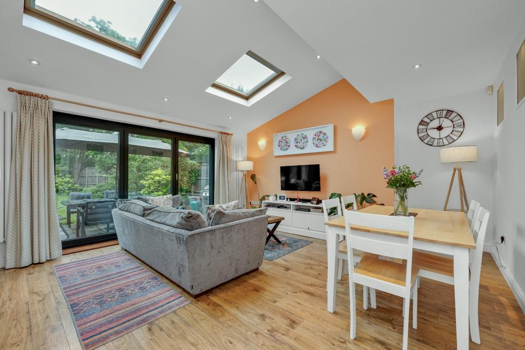 Dining/Family Room