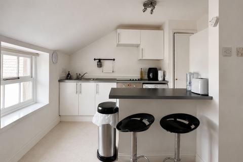 2 bedroom flat for sale, West Park, Clifton, BS8