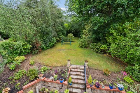 4 bedroom detached house for sale, Howards Wood Drive, Gerrards Cross, Buckinghamshire, SL9