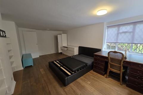 1 bedroom flat to rent, Aylmer Drive, STANMORE