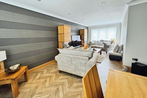 2 bedroom detached bungalow for sale, Stargate Lane, Ryton NE40