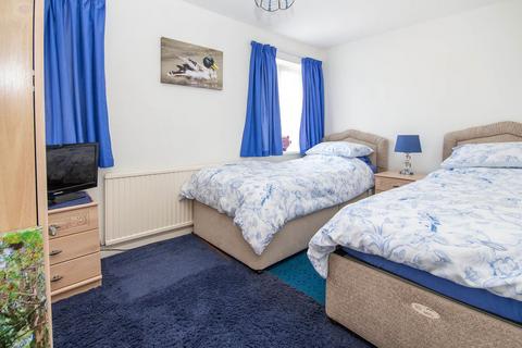 undefined, Pendle Close, Millbrook