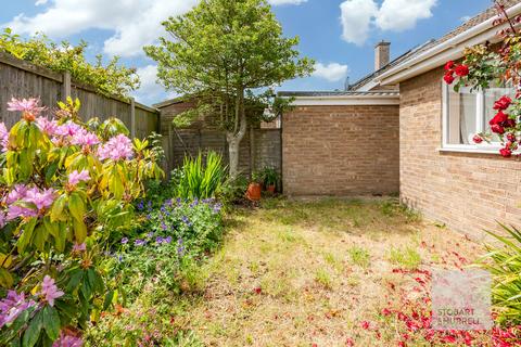 2 bedroom detached bungalow for sale, Priory Close, Norwich NR12