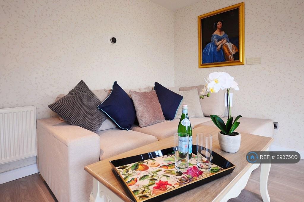 Apartment in London - View 2