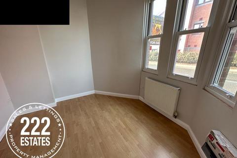 2 bedroom apartment to rent, High Street Golborne