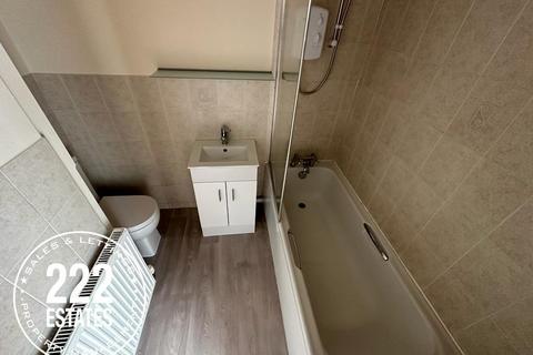 2 bedroom apartment to rent, High Street Golborne
