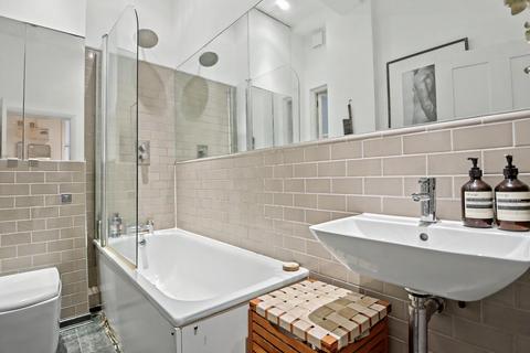 1 bedroom ground floor flat for sale, Lissenden Gardens, Parliament Hill, London NW5