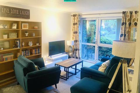 2 bedroom apartment for sale, Liege House, Manorside Close, Wirral, CH49 4PP