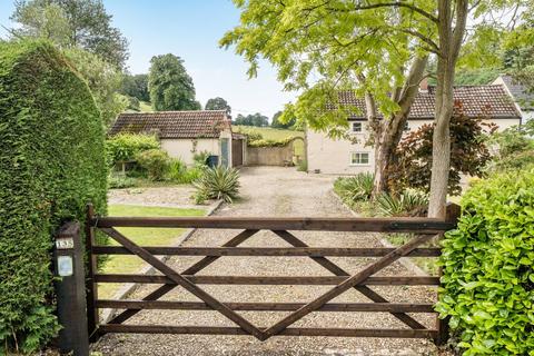 undefined, Foxholes, Warminster BA12