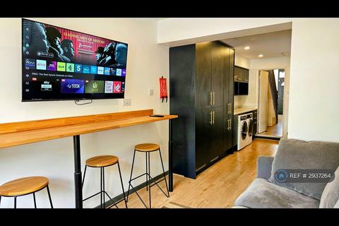 undefined, Thackeray Road, Southampton, SO17