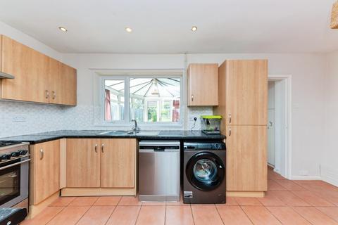 3 bedroom end of terrace house for sale, Mount Pleasant Avenue, Louth, LN11