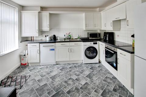 2 bedroom flat for sale, Monument Court, Nevilles Cross, Durham, DH1