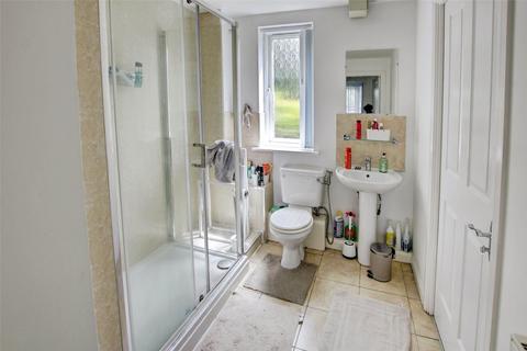 2 bedroom flat for sale, Monument Court, Nevilles Cross, Durham, DH1